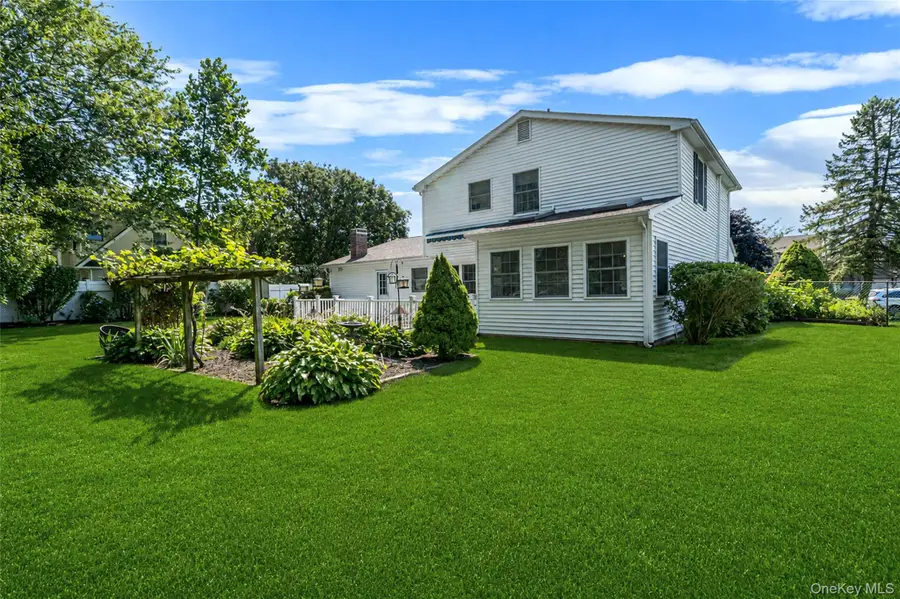 35 Royalston Lane, Centereach, NY 11720 - #3