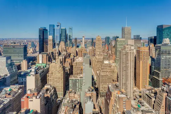 400 Fifth Avenue, New York (Manhattan), NY 10018