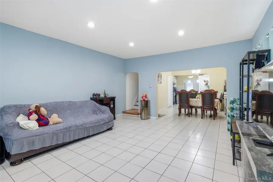 140 E Pine Street, Long Beach, NY 11561 - #2