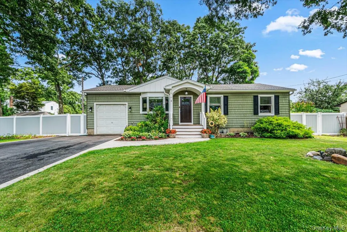 4 Coleman Avenue, Patchogue, NY 11772 - #1