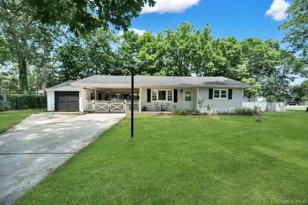 109 Pine Road, Mastic Beach, NY 11951