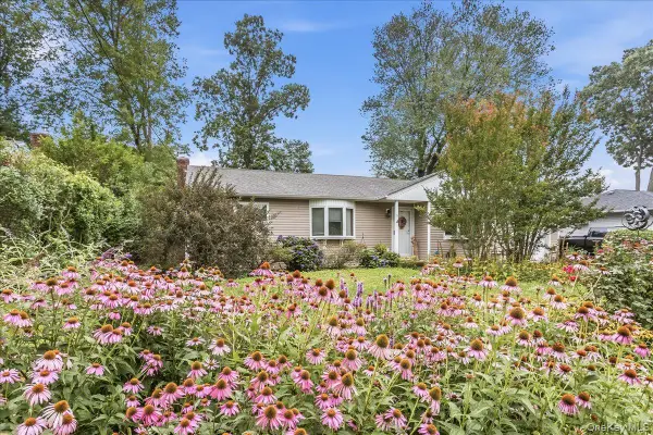 5 Wexford Street, Huntington, NY 11743