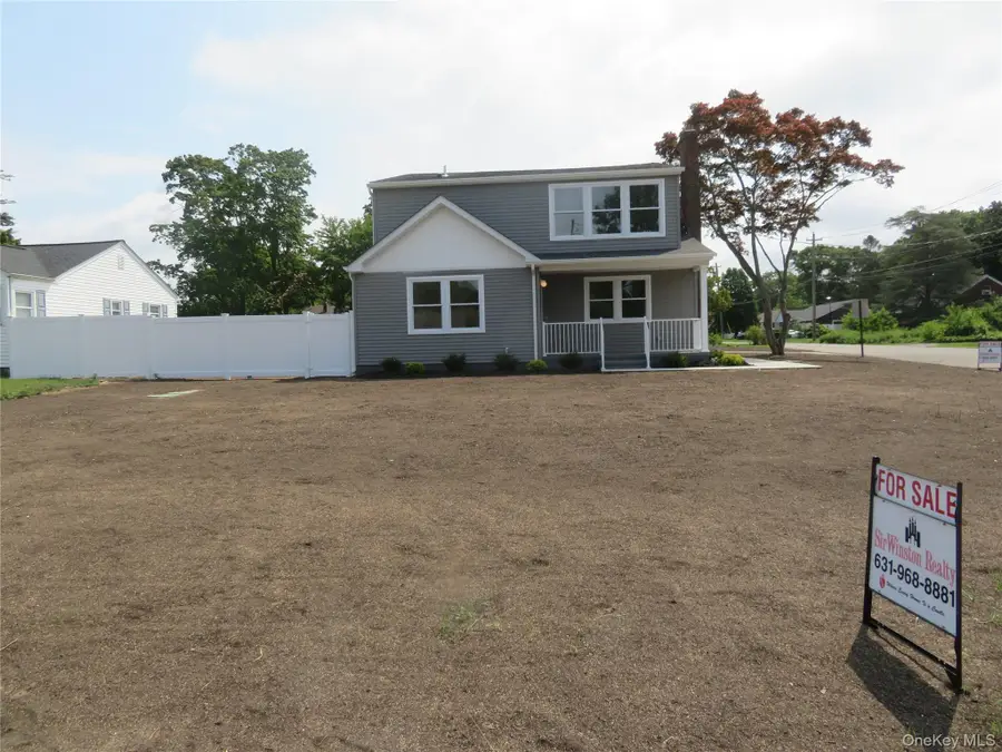 271 Washington Avenue, Patchogue, NY 11772 - #3