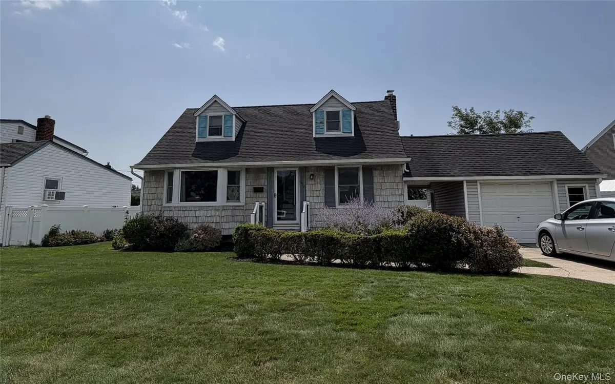 3642 Lark Street, Levittown, NY 11756 - #1
