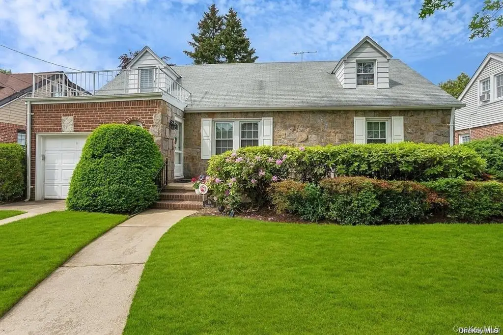 89 Beverly Avenue, Floral Park, NY 11001 - #1