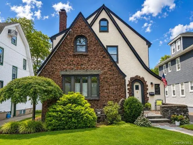 19 Cypress Street, Floral Park, NY 11001 - #2