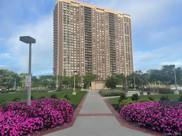 27110 Grand Central Parkway #25Y, Floral Park, NY 11005