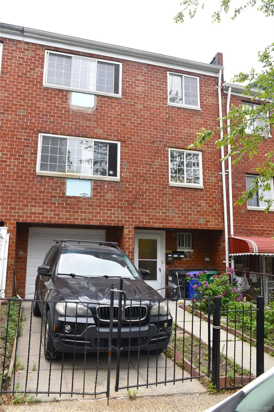 3304 Wickham Avenue, Bronx, NY 10469 - #3
