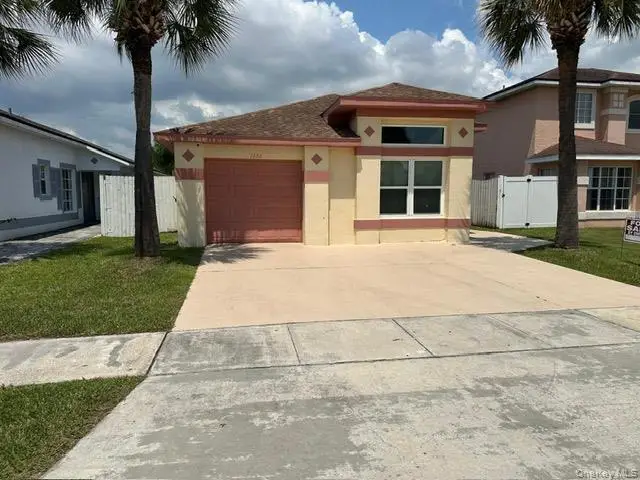 3222 Brewster Drive, Buenaventura Lakes, FL 34743 - #2