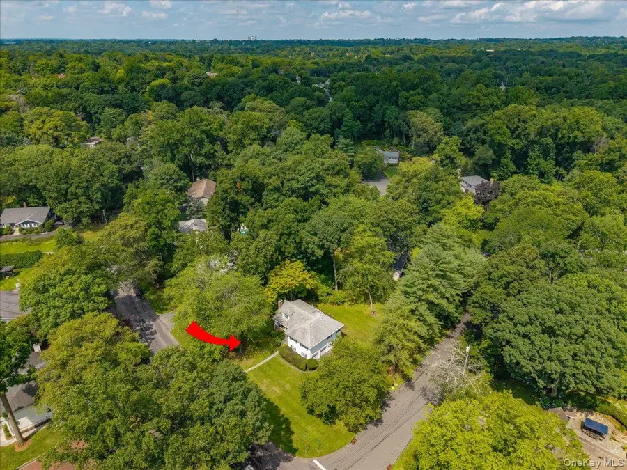 27 Meadowlark Road, Rye Brook, NY 10573 - #3