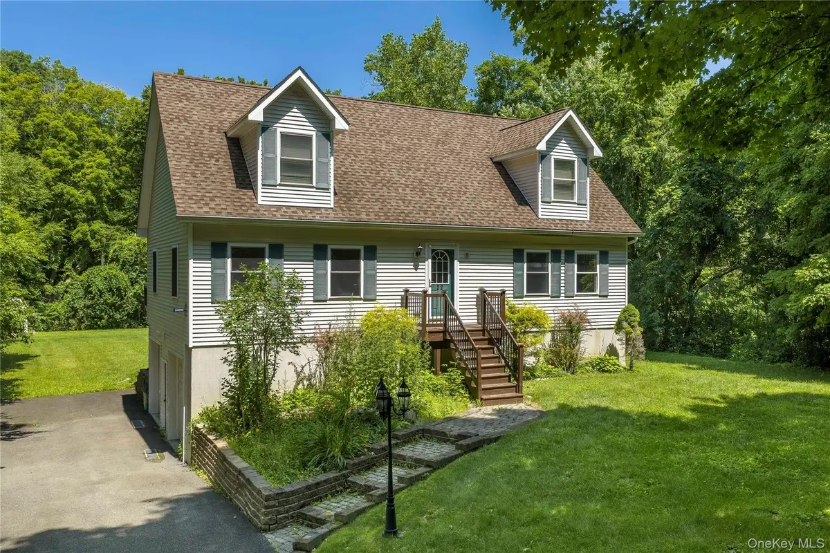 22 Hickory Lane, Pawling, NY 12564 - #1