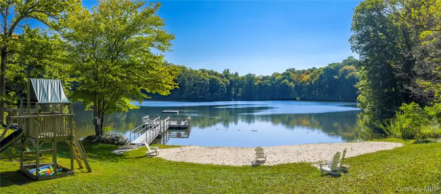 22 Hickory Lane, Pawling, NY 12564 - #3