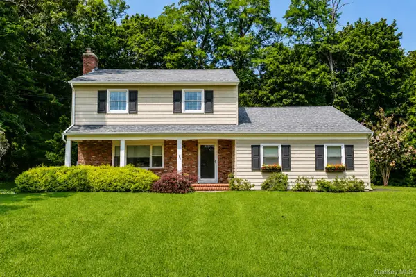 2 Salem Drive, Stony Brook, NY 11790