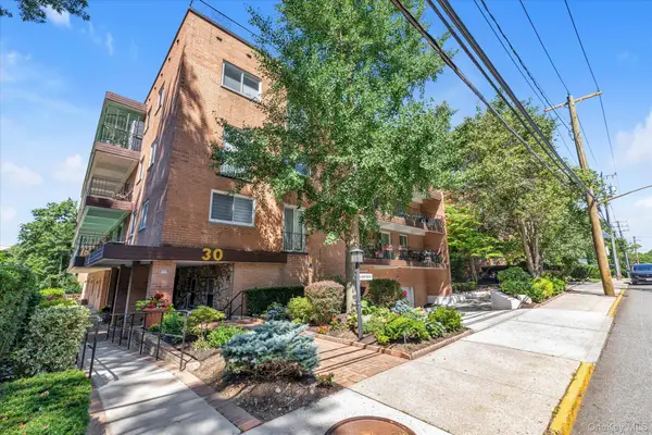 30 Barstow Road #3A, Great Neck, NY 11021