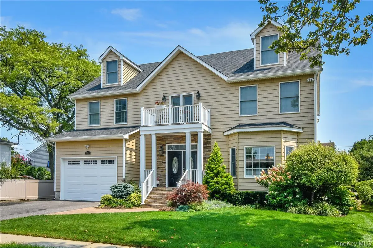 954 Glenridge Avenue, North Woodmere, NY 11581 - #1