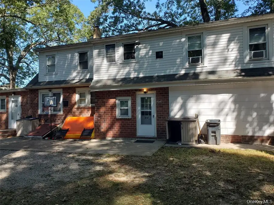 10 Sally Lane, Ridge, NY 11961 - #2