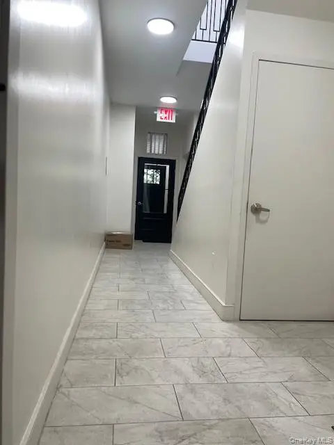 25-39-38 Street, Astoria, NY 11103 - #2
