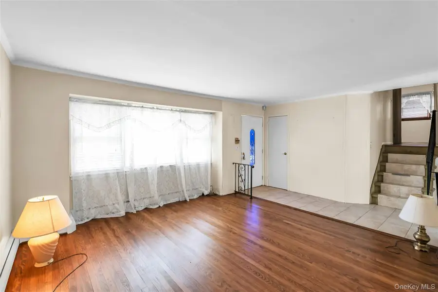 4 Crabapple Lane, Commack, NY 11725 - #3