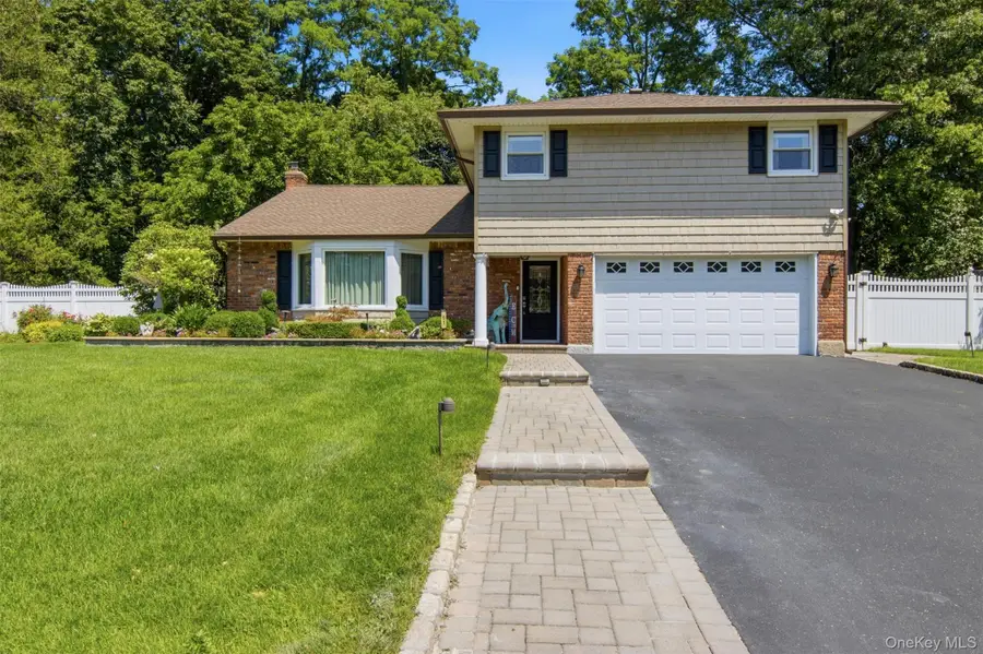 61 Viola Drive, Glen Cove, NY 11542 - #3
