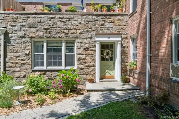 84 Pinewood Road #1F, Hartsdale, NY 10530