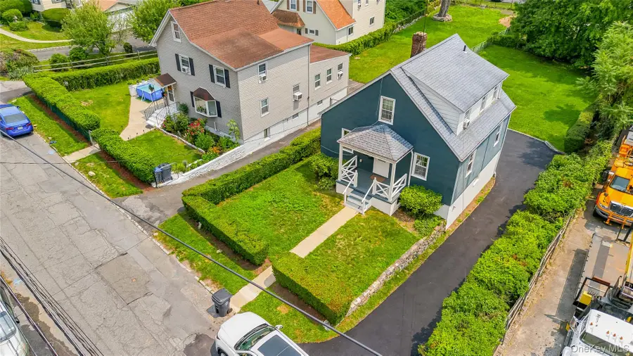 20 S Washington Avenue, Hartsdale, NY 10530 - #2