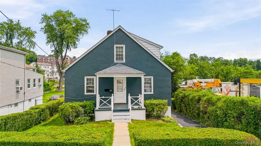 20 S Washington Avenue, Hartsdale, NY 10530 - #3