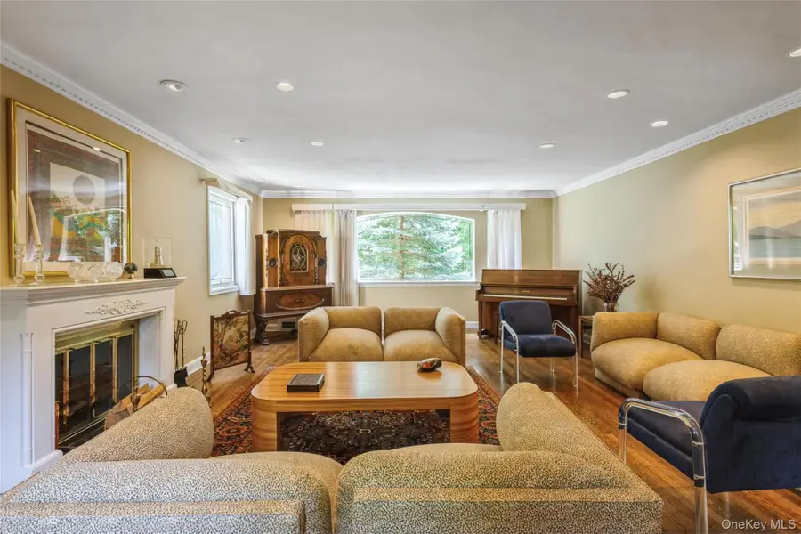1 Winfield Terrace, Great Neck, NY 11023 - #2