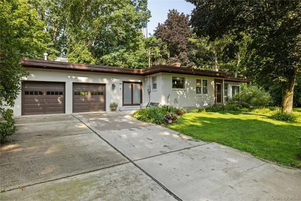 206 Cliff Road W, Wading River, NY 11792