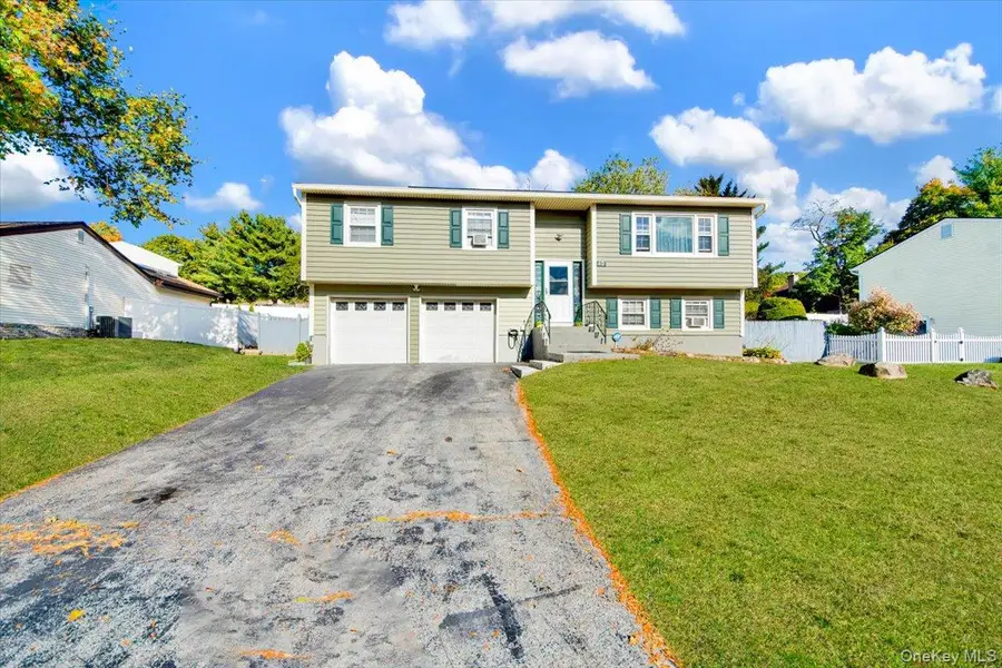 42 Keats Drive, New Windsor, NY 12553 - #2