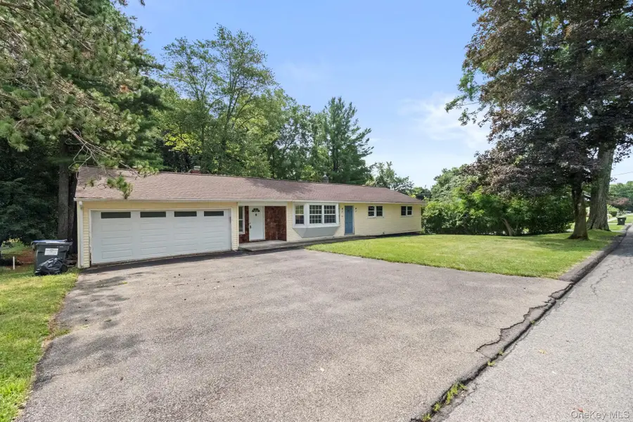 23 Oakland Avenue, Walden, NY 12586 - #2