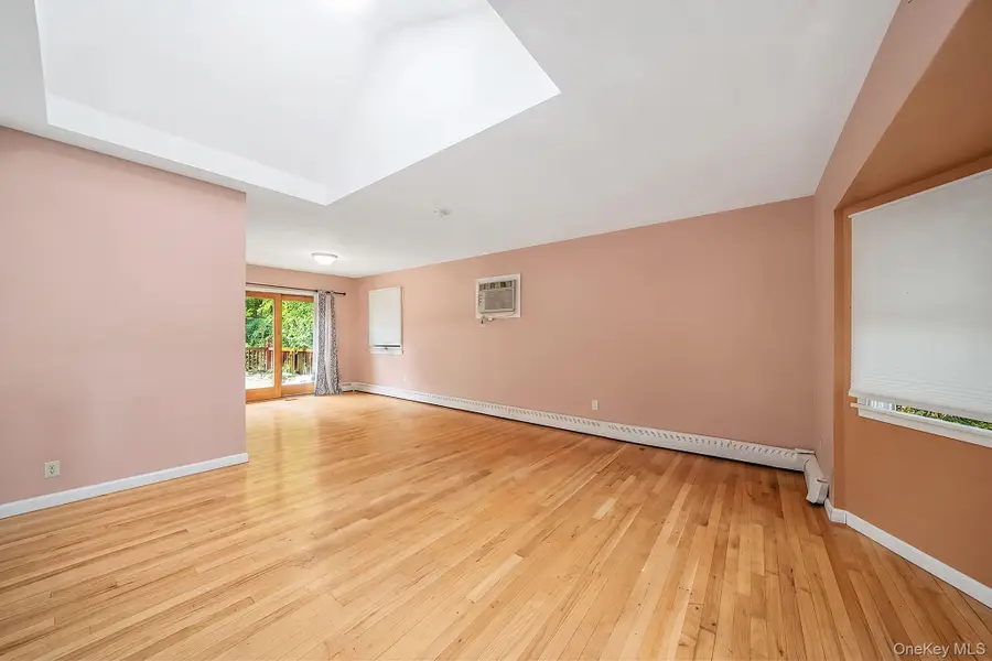 11 Radio Avenue, Miller Place, NY 11764 - #2