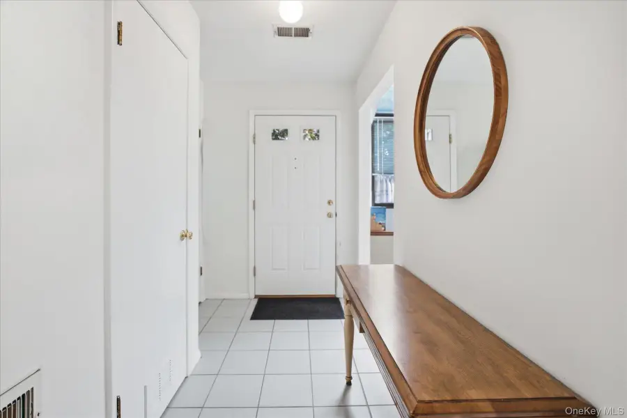 112 Beecher Avenue Extension, East Islip, NY 11730 - #3