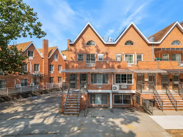 58-11 183rd Street, Fresh Meadows, NY 11365