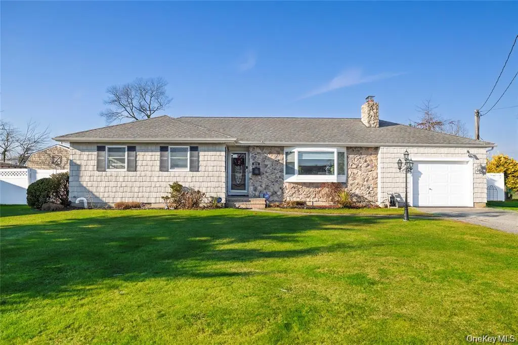 272 Baylawn Avenue, Copiague, NY 11726 - #1
