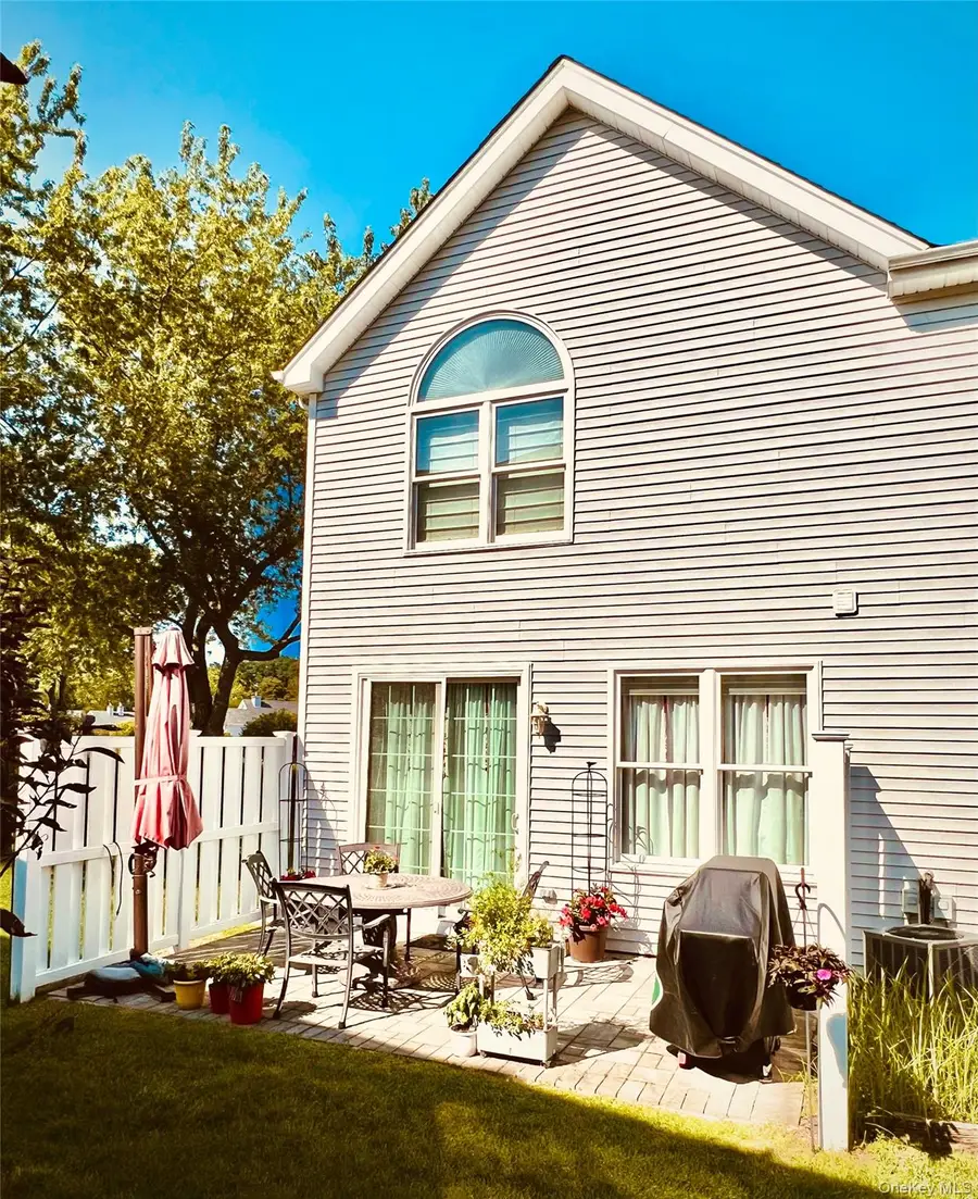 149 Windward Court S, Port Jefferson, NY 11777 - #2