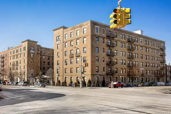 148-09 Northern Boulevard #1J, Flushing, NY 11354