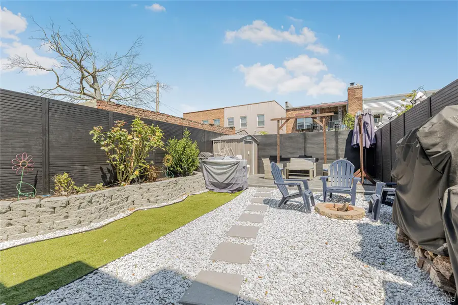 426 Calhoun Avenue, Bronx, NY 10465 - #2