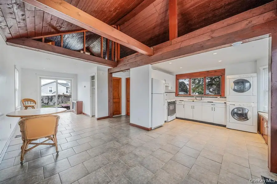 8 Eastern Concourse, Amityville, NY 11701 - #3