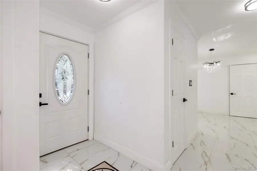 329 E Euclid Street, Valley Stream, NY 11580 - #2