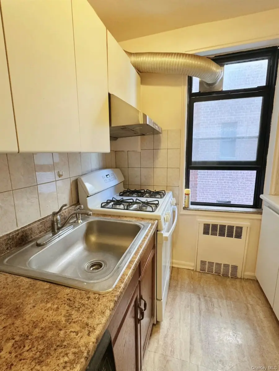 150-29 72nd #3E, Flushing, NY 11367 - #3