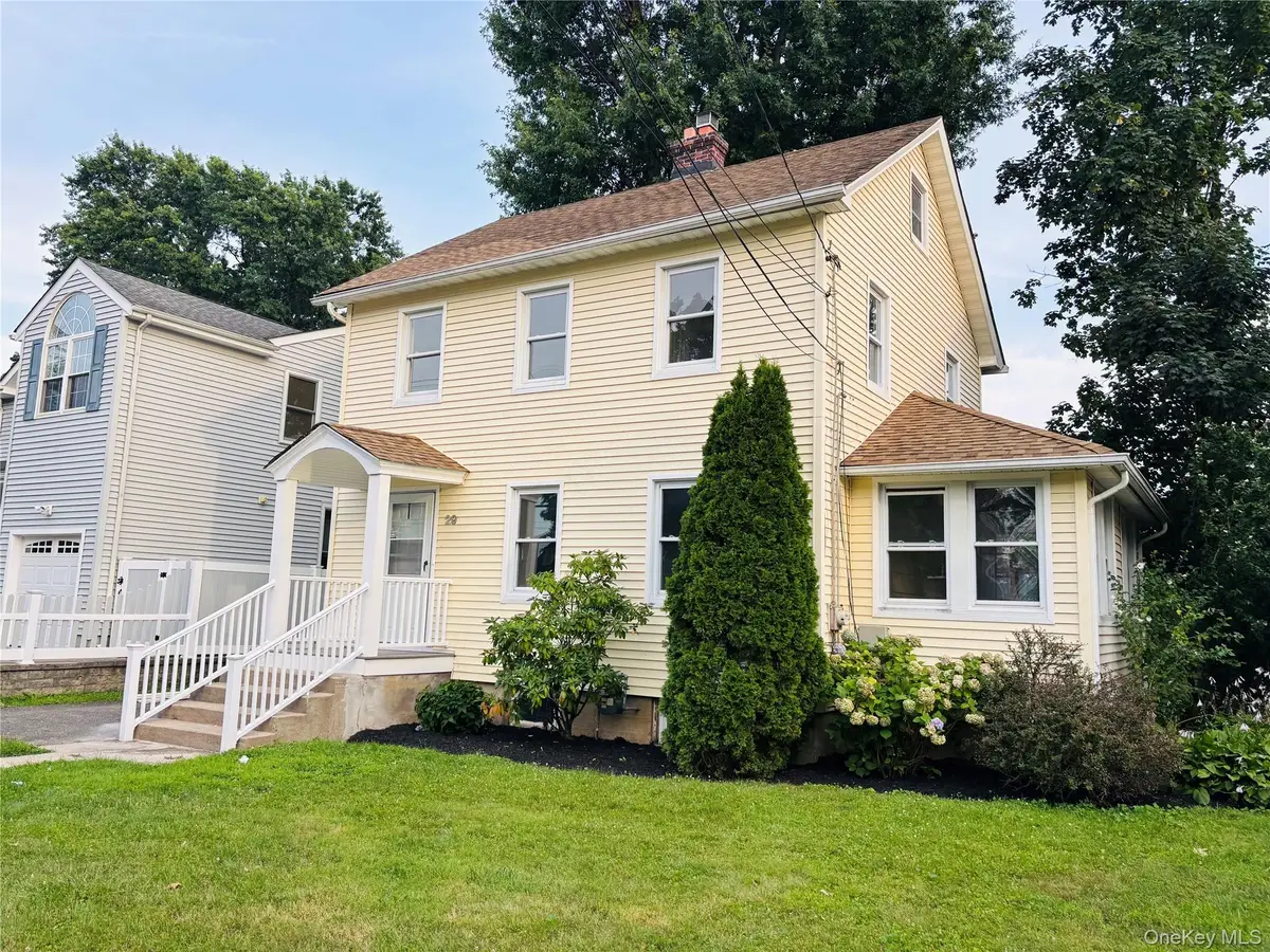 29 Roosevelt Street, Glen Cove, NY 11542 - #1