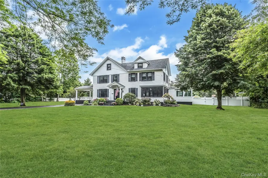75 S Penataquit Avenue, Bay Shore, NY 11706 - #2