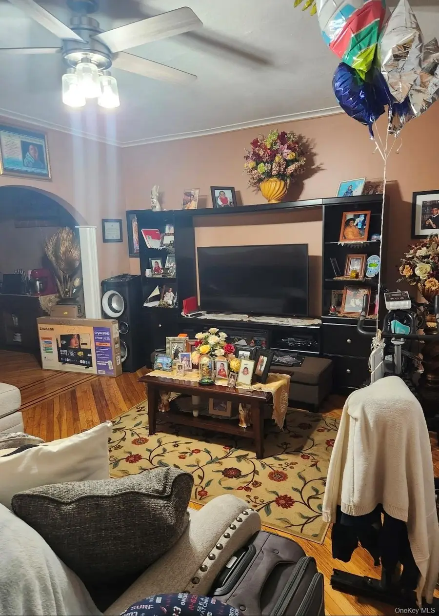 11315 205th Street, Saint Albans, NY 11412 - #2
