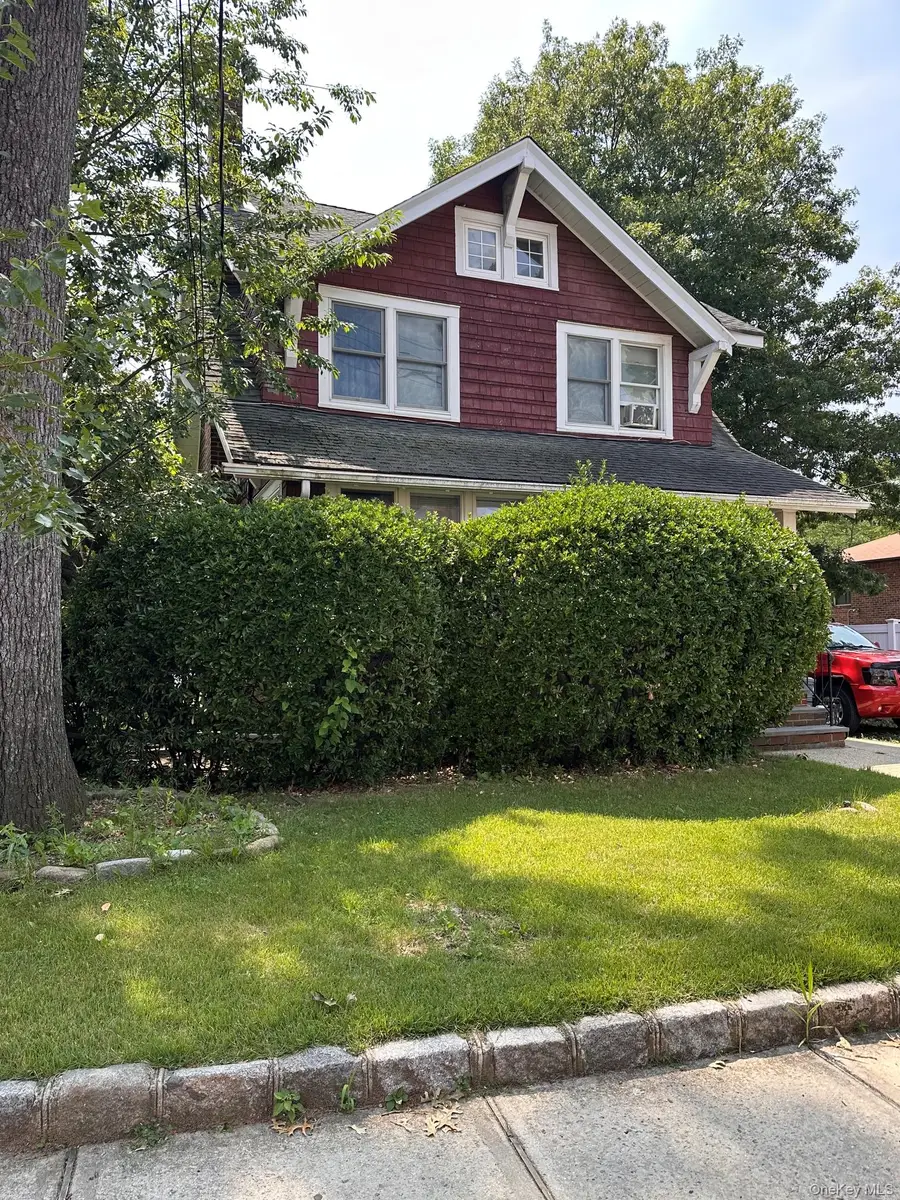 6 Forest Avenue, Valley Stream, NY 11581 - #3
