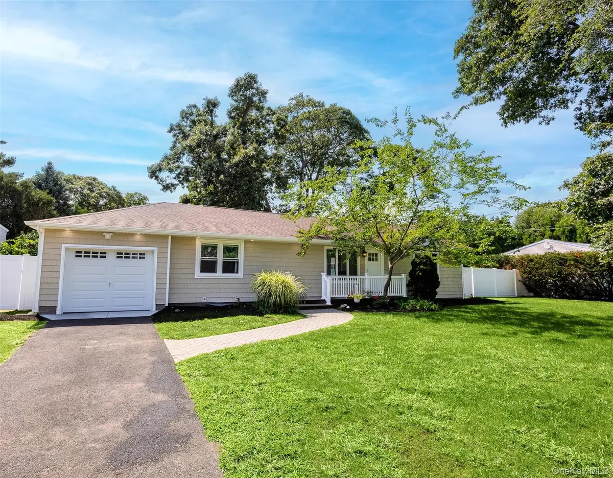 126 Holiday Boulevard, Center Moriches, NY 11934 - #1