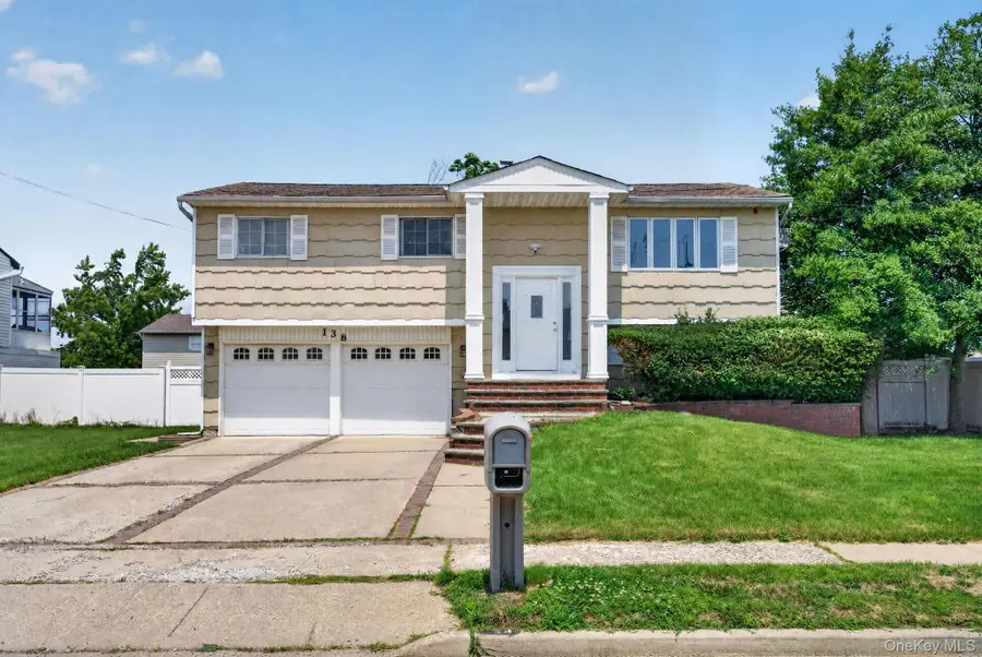 138 Spring Street, Massapequa, NY 11758 - #2