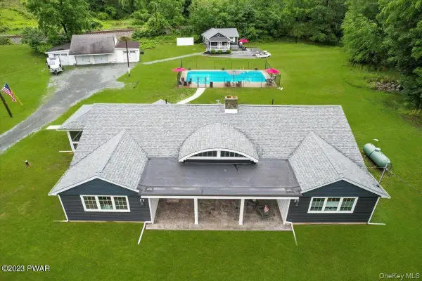 108 Bluestone Blvd, Other, PA 18340
