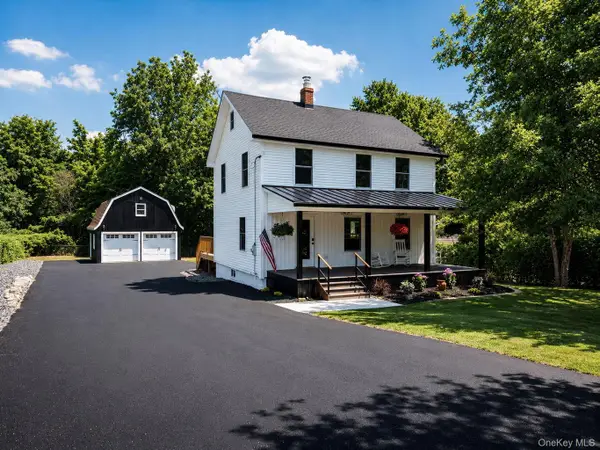 33 County Highway 17, Thompson Ridge, NY 10985