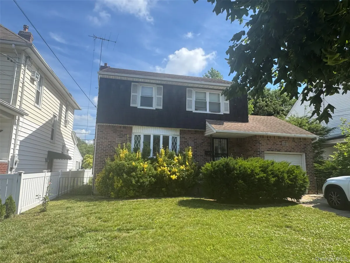 37 Magnolia Avenue, Floral Park, NY 11001 - #1