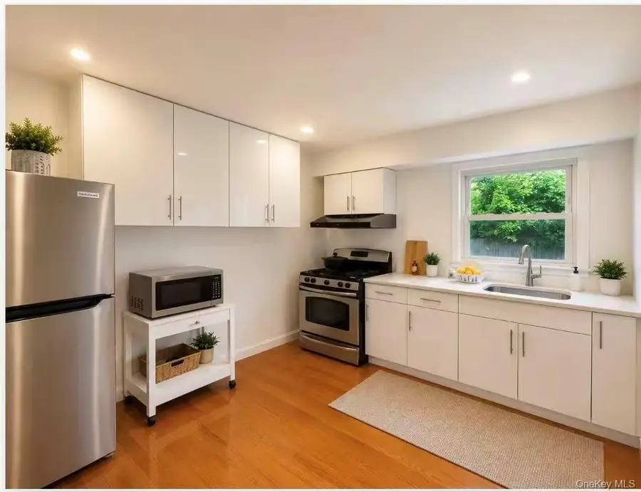 37 Magnolia Avenue, Floral Park, NY 11001 - #3